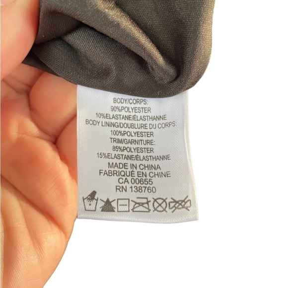 Reitmans NWT women’s black Velvet and mesh mini dress size XL - Picture 7 of 7